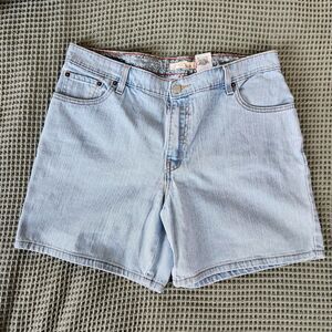 Vintage Levi’s 550 Jean Shorts Womens 16 High Rise Light Wash Mom Denim Relaxed